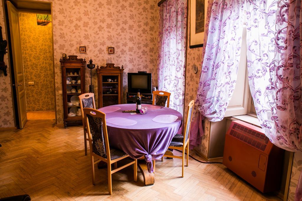 Ferienwohnung Grandma'S House Tbilisi Zimmer foto